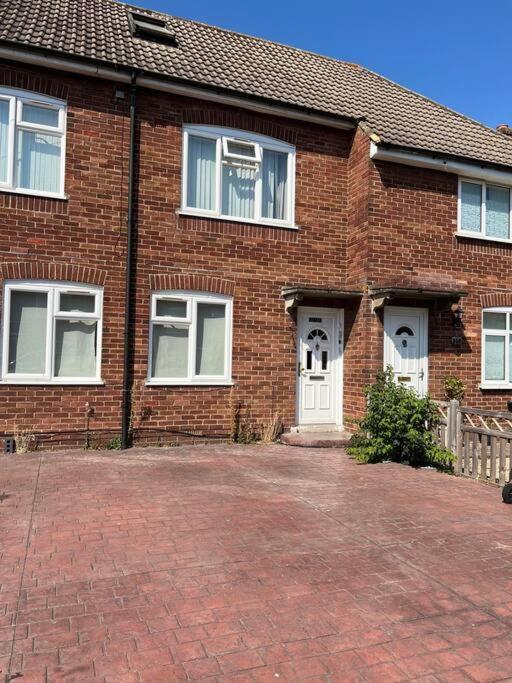 1 Bedroom Flat Sleeps 4 In Abingdon Oxfordshire Dış mekan fotoğraf